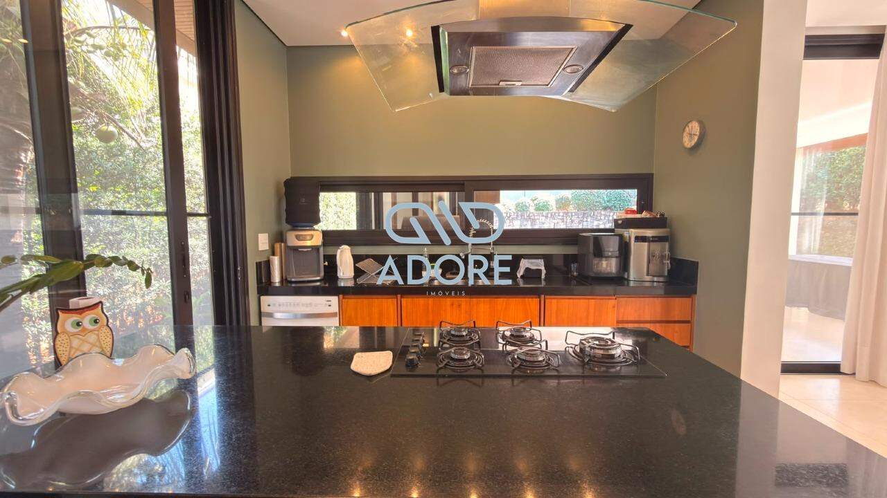 Casa de Condomínio à venda no Condomínio Plaza Athénée: 