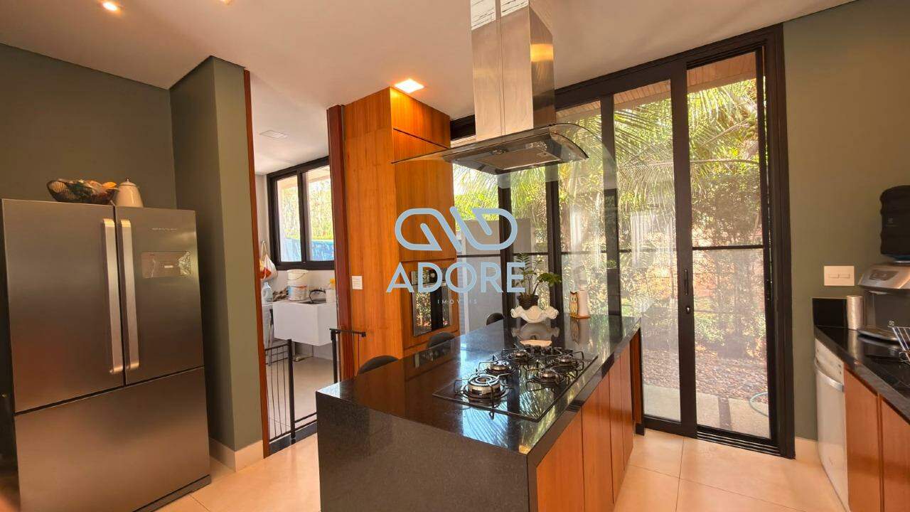 Casa de Condomínio à venda no Condomínio Plaza Athénée: 