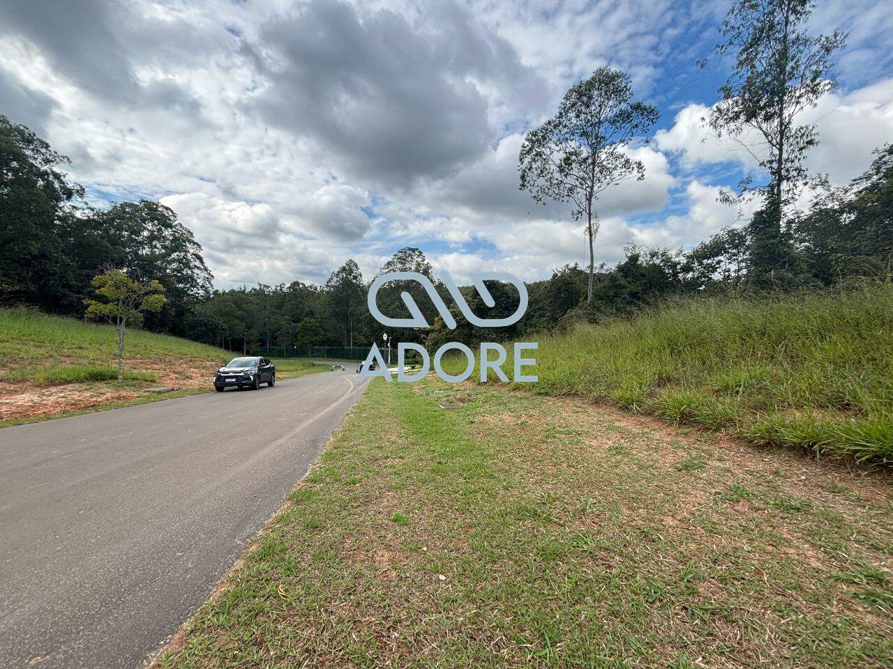 Terreno à venda no Condomínio Terras de São José II : 