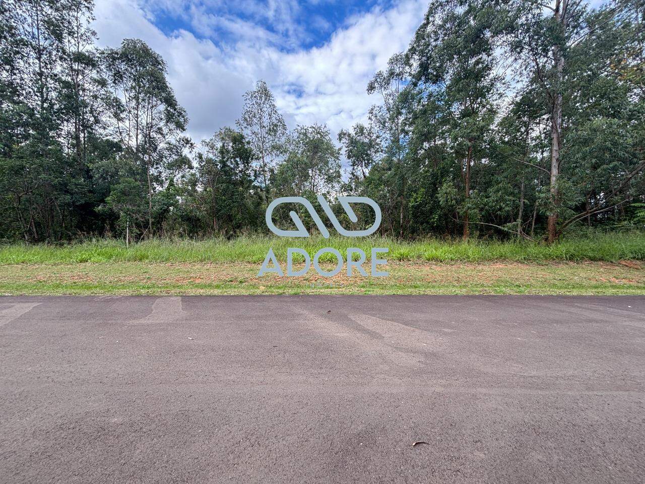 Terreno à venda no Condomínio Terras de São José II : 