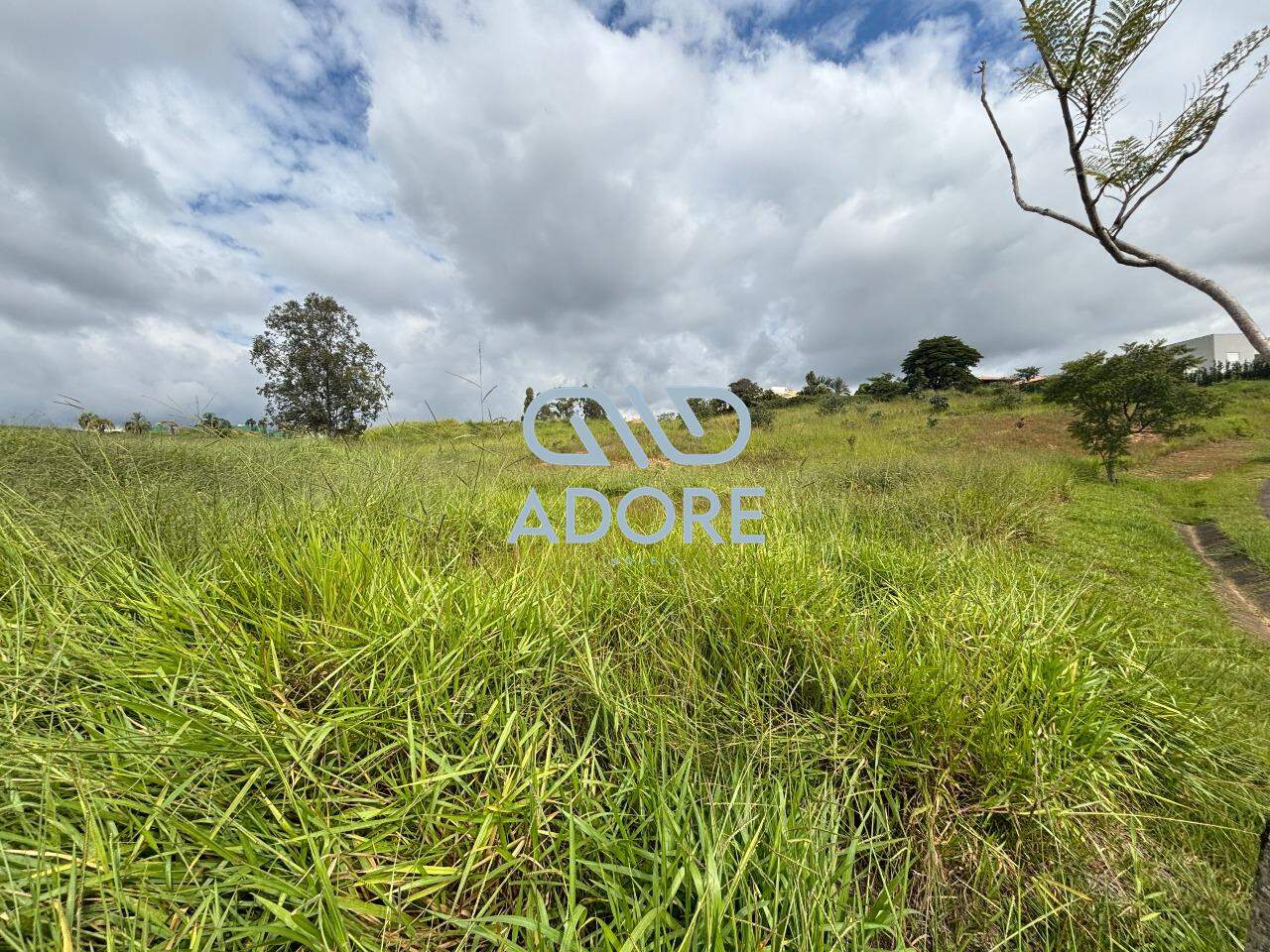Terreno à venda no Condomínio Terras de São José II : 
