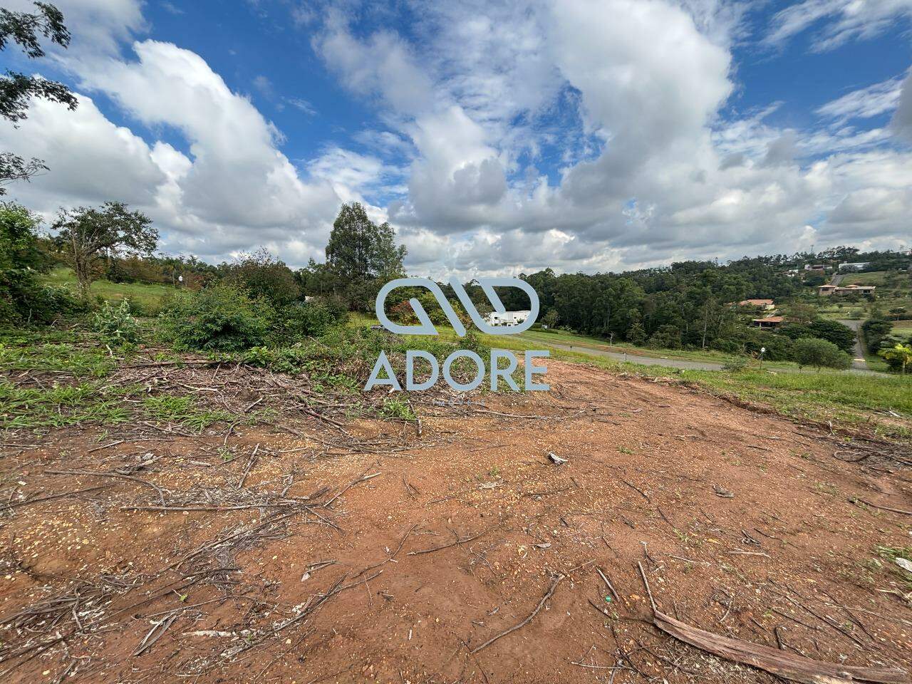 Terreno à venda no Condomínio Terras de São José II : 