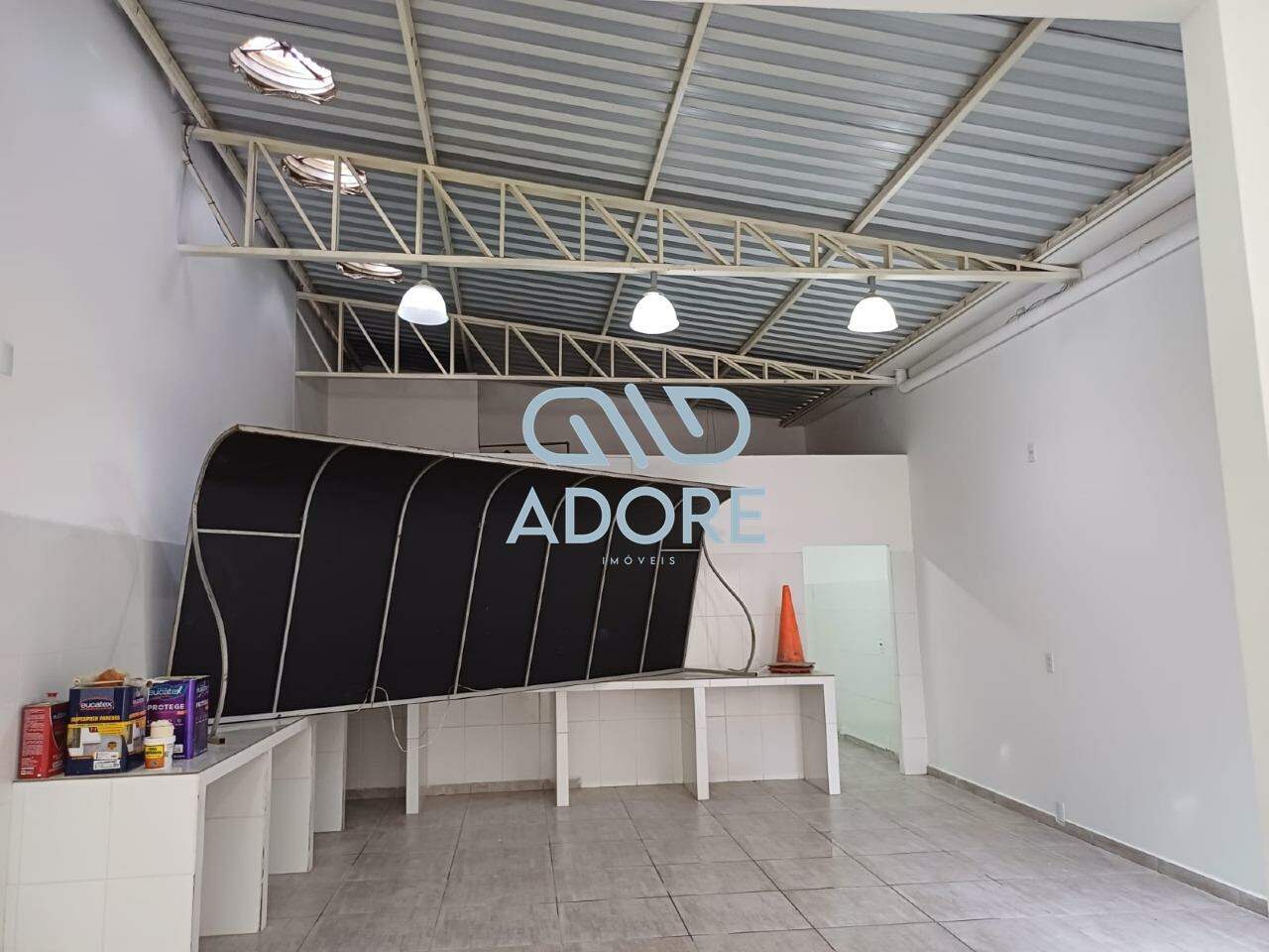 Salão comercial para aluguel no Loteamento Terras de São Pedro e São Paulo: 