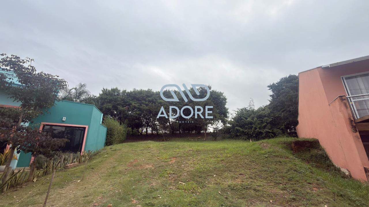 Terreno à venda no Village Moutonnée: 