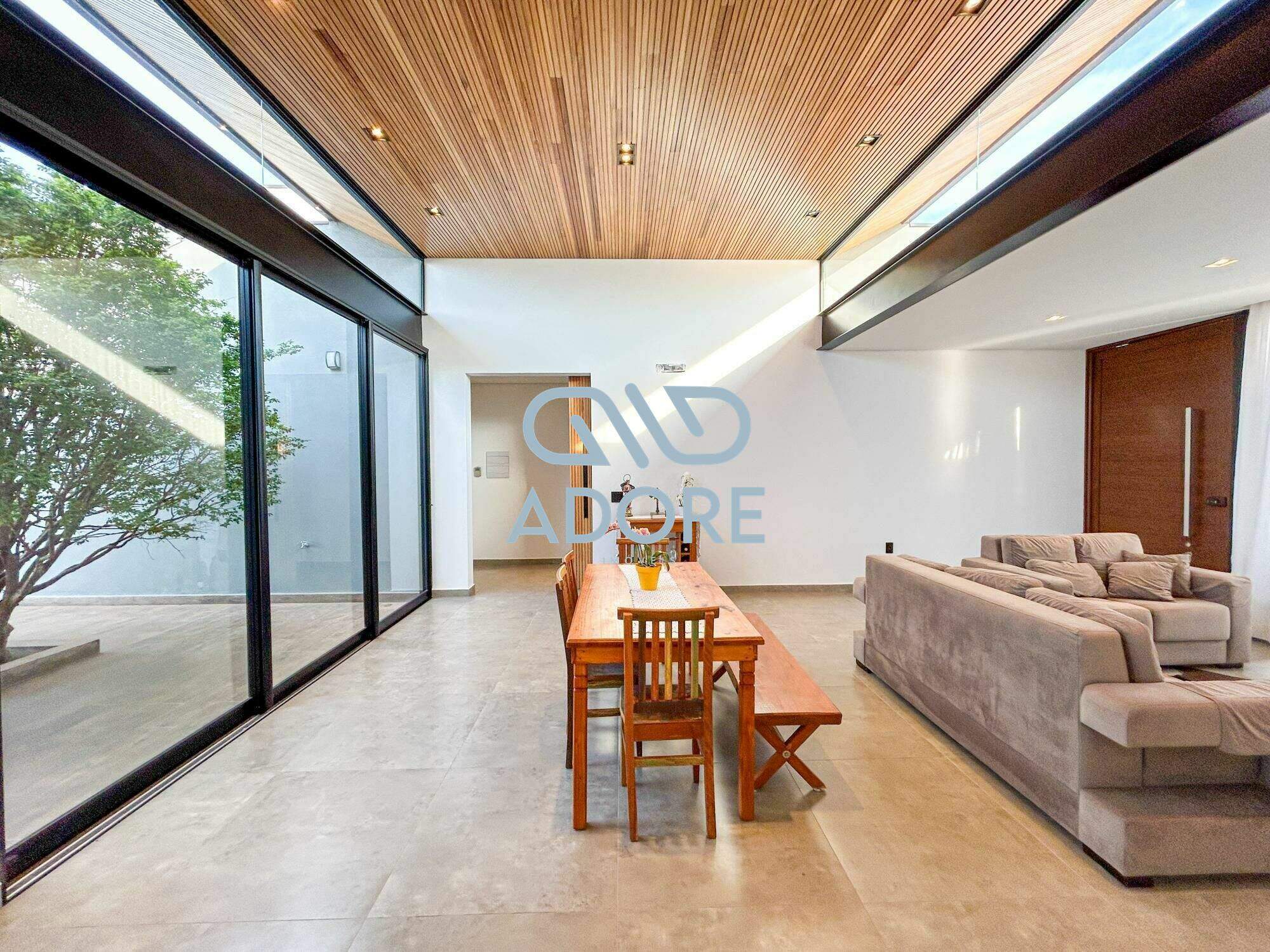 Casa de Condomínio à venda no Condomínio Campos de Santo Antônio II: 