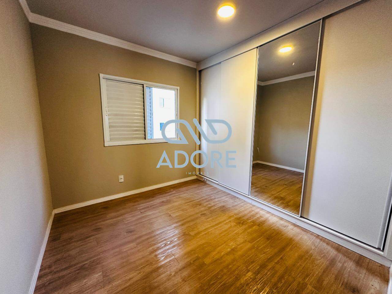 Apartamento à venda no Edifício Residencial Mariana Maria: 