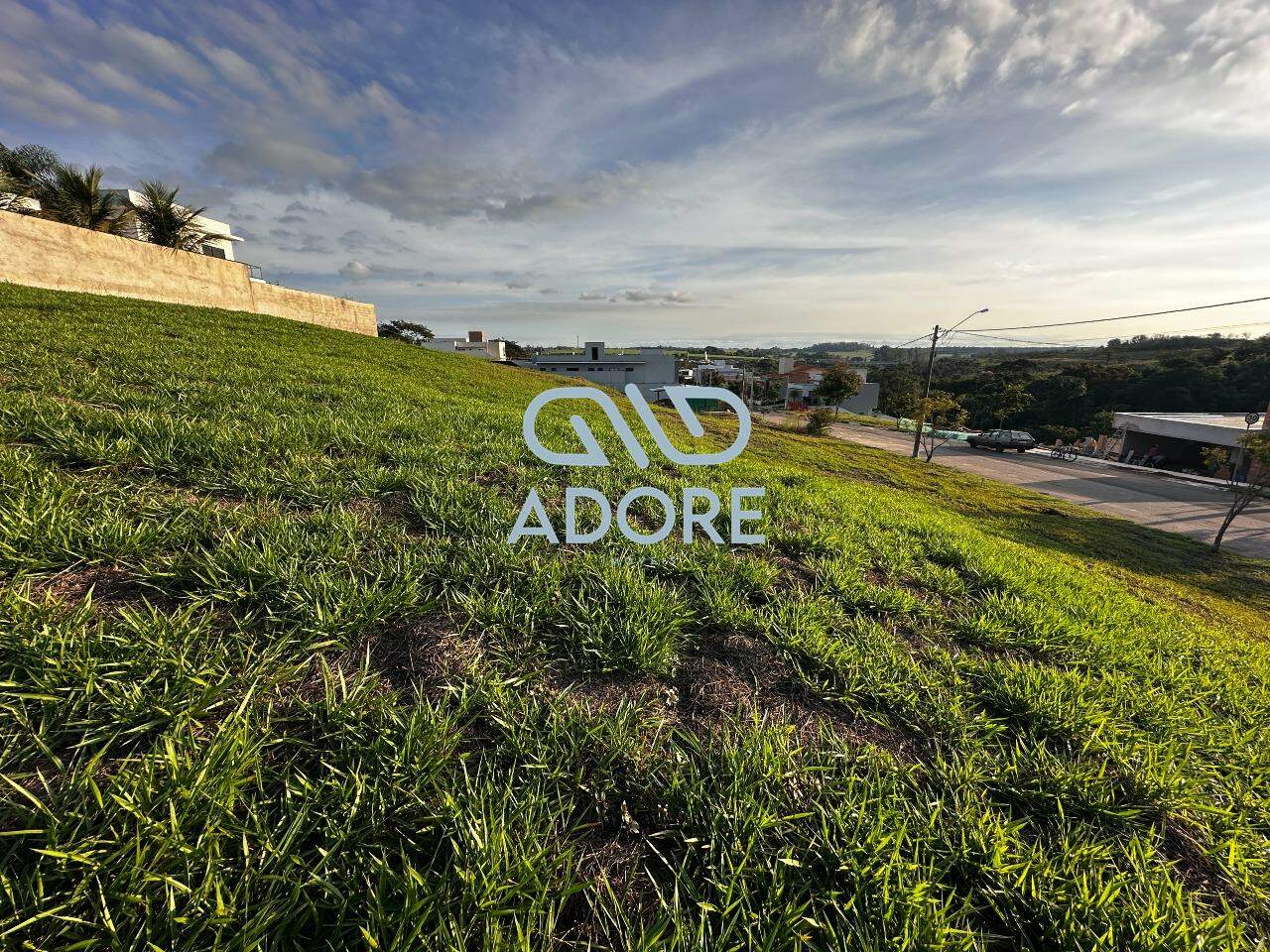 Terreno à venda no Condomínio Mirante dos Ipês: 
