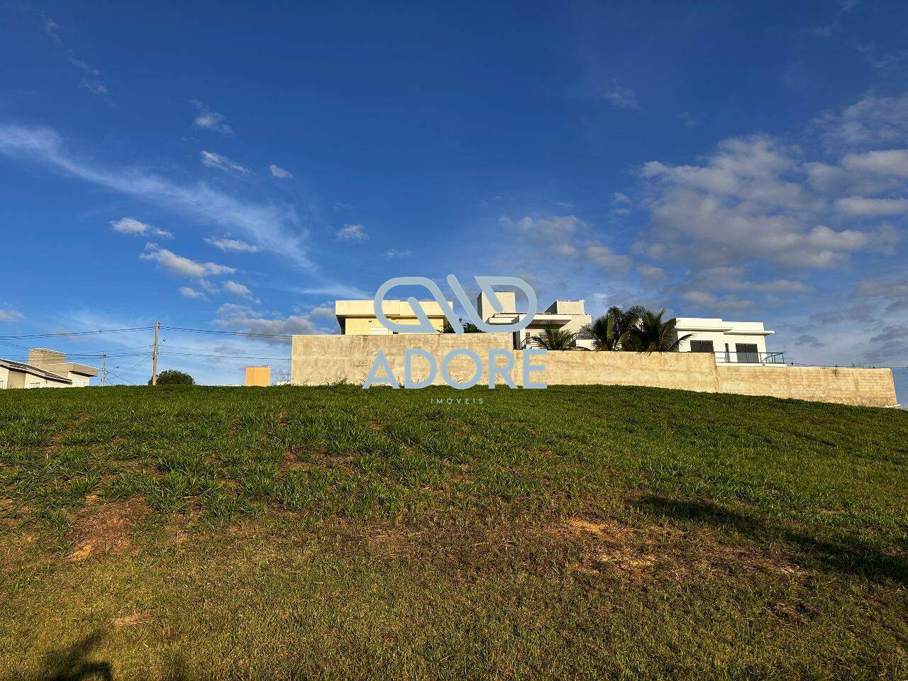 Terreno à venda no Condomínio Mirante dos Ipês: 