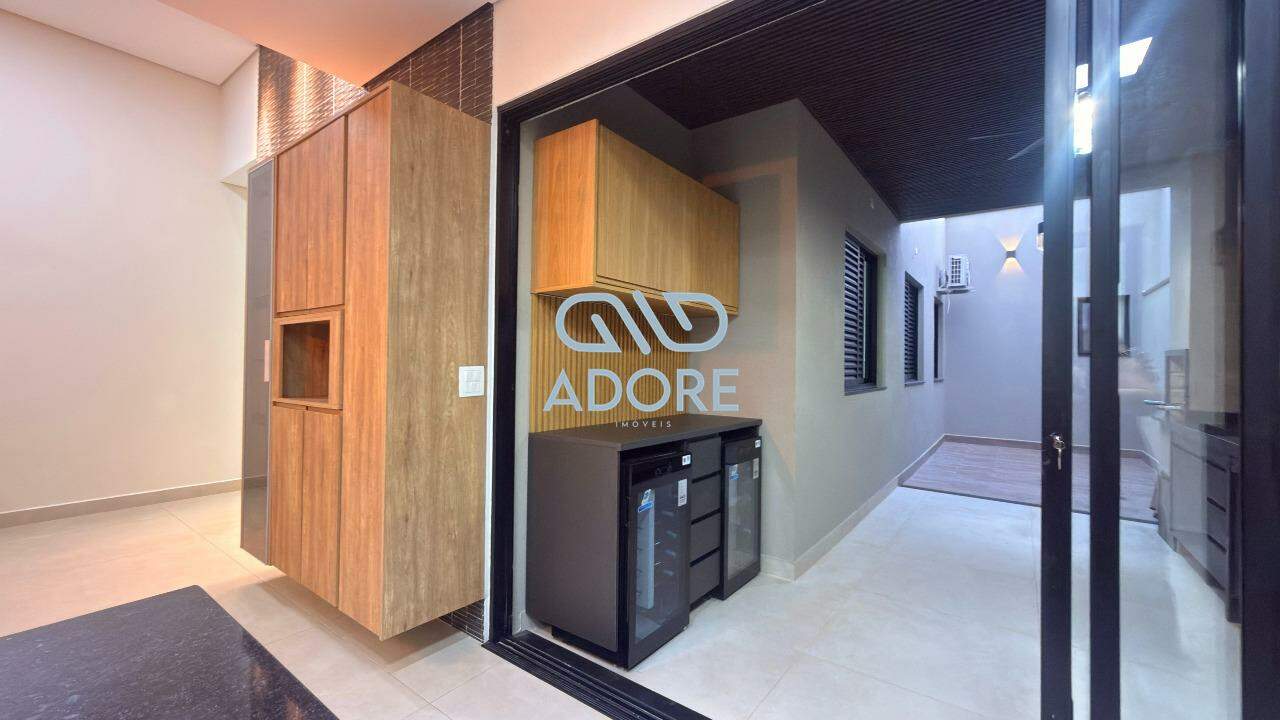 Casa de Condomínio à venda no Condomínio Village Moutonnée: 