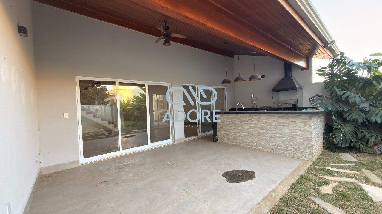 Casa de Condomínio à venda no Village Moutonnée: 