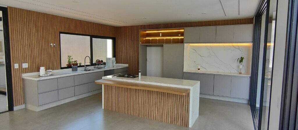 Casa de Condomínio à venda no Condomínio Campos de Santo Antônio II: 