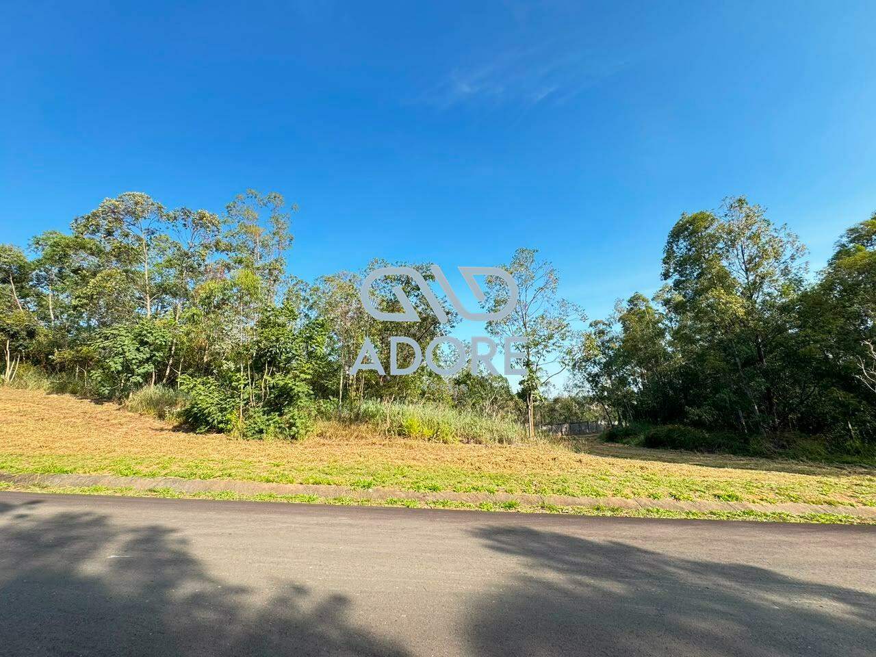 Terreno à venda no Condomínio Terras de São José II : 