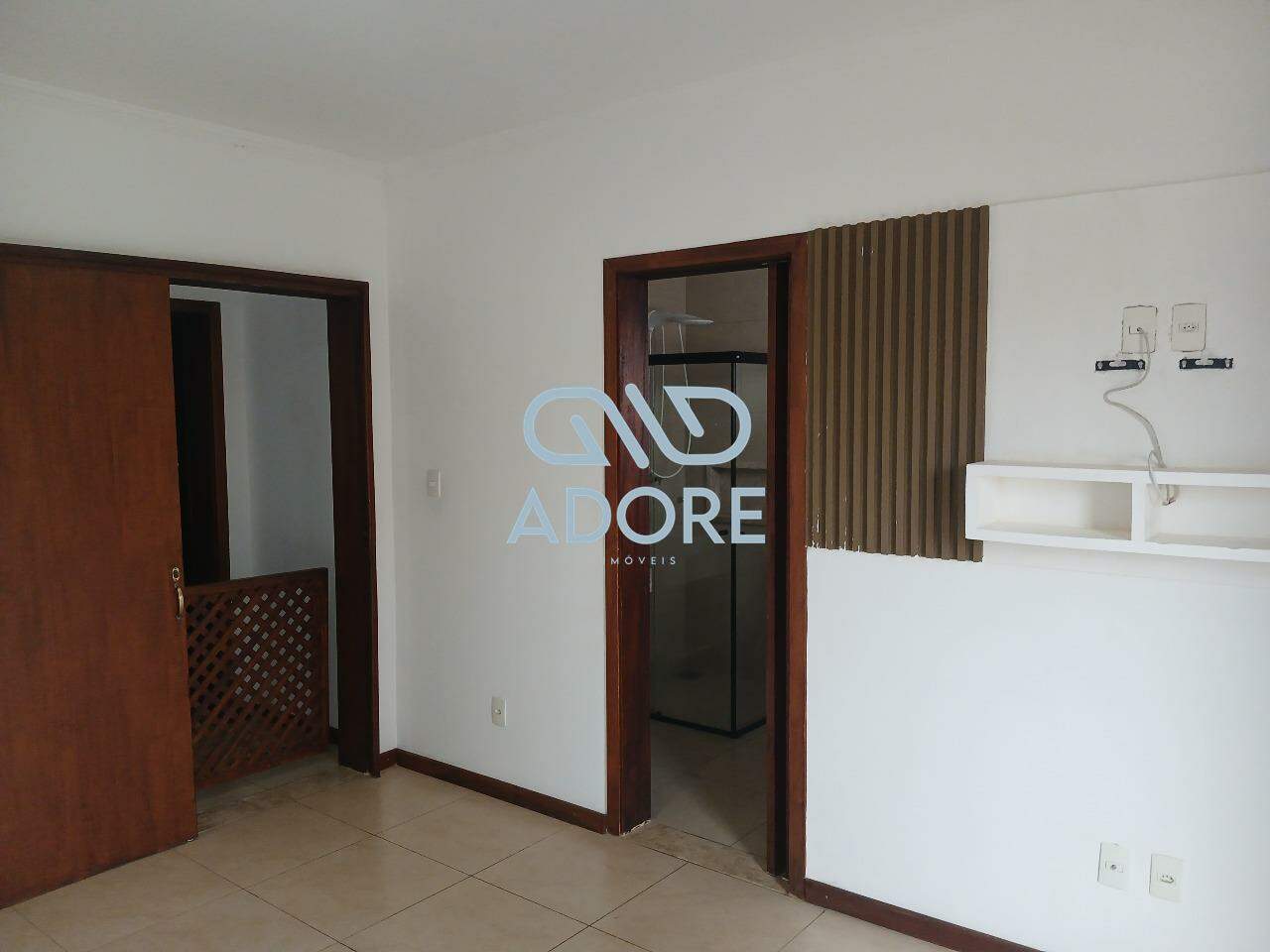 Casa de Condomínio para aluguel no Condomínio Ilha das Aguas: 