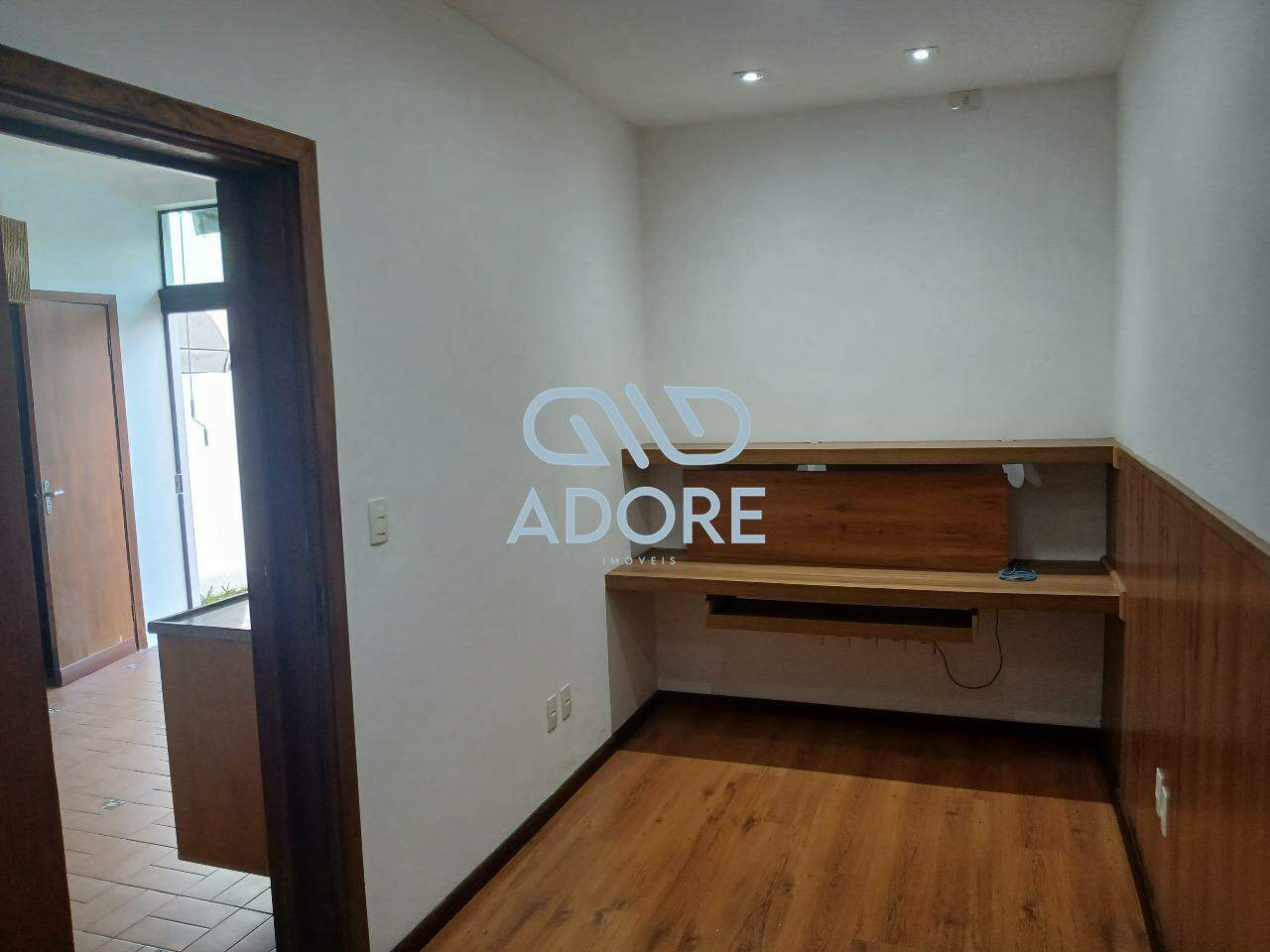 Casa de Condomínio para aluguel no Condomínio Ilha das Aguas: 