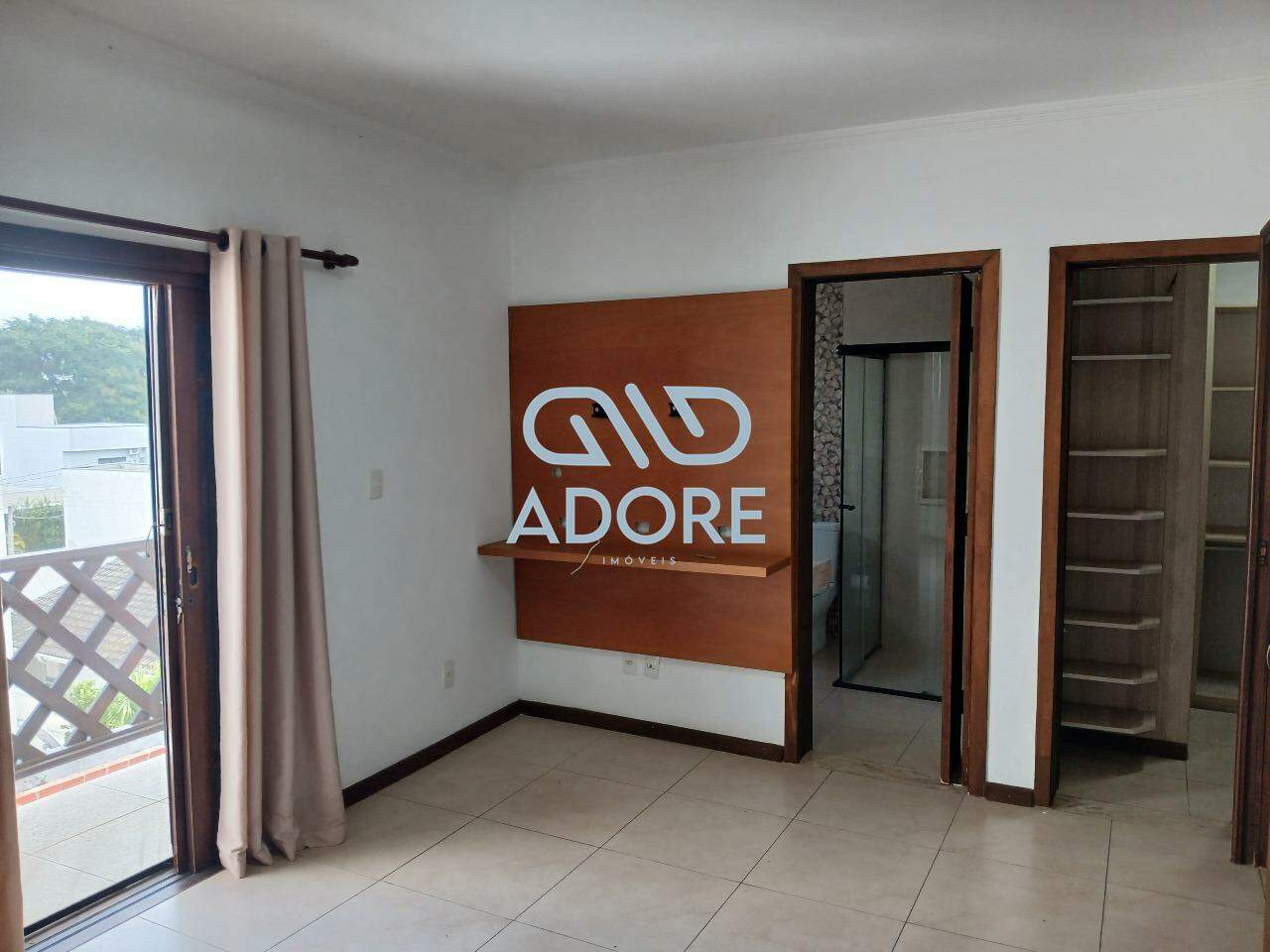 Casa de Condomínio para aluguel no Condomínio Ilha das Aguas: 