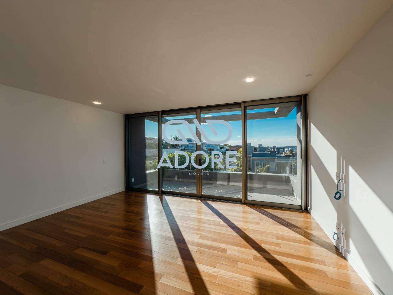 Casa de Condomínio à venda no Condomínio Campos de Santo Antônio II: 