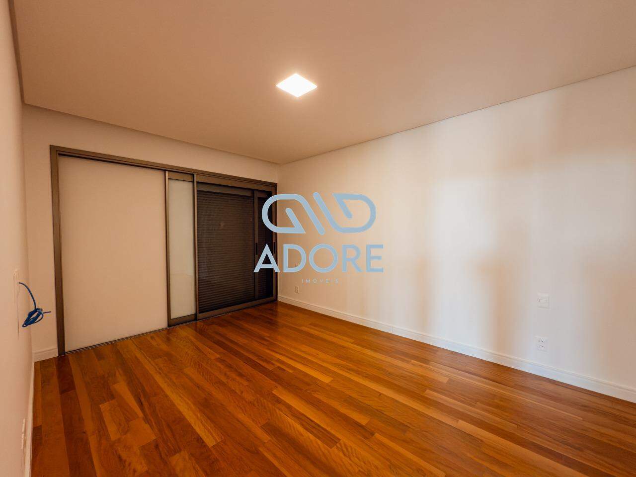 Casa de Condomínio à venda no Condomínio Campos de Santo Antônio II: 