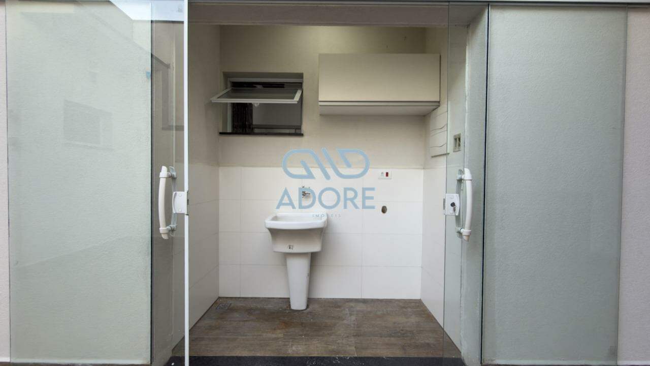 Casa de Condomínio à venda no Condomínio Village Moutonnée: 