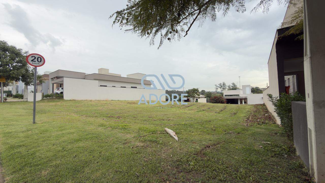 Terreno à venda no Loteamento Residencial Una: 