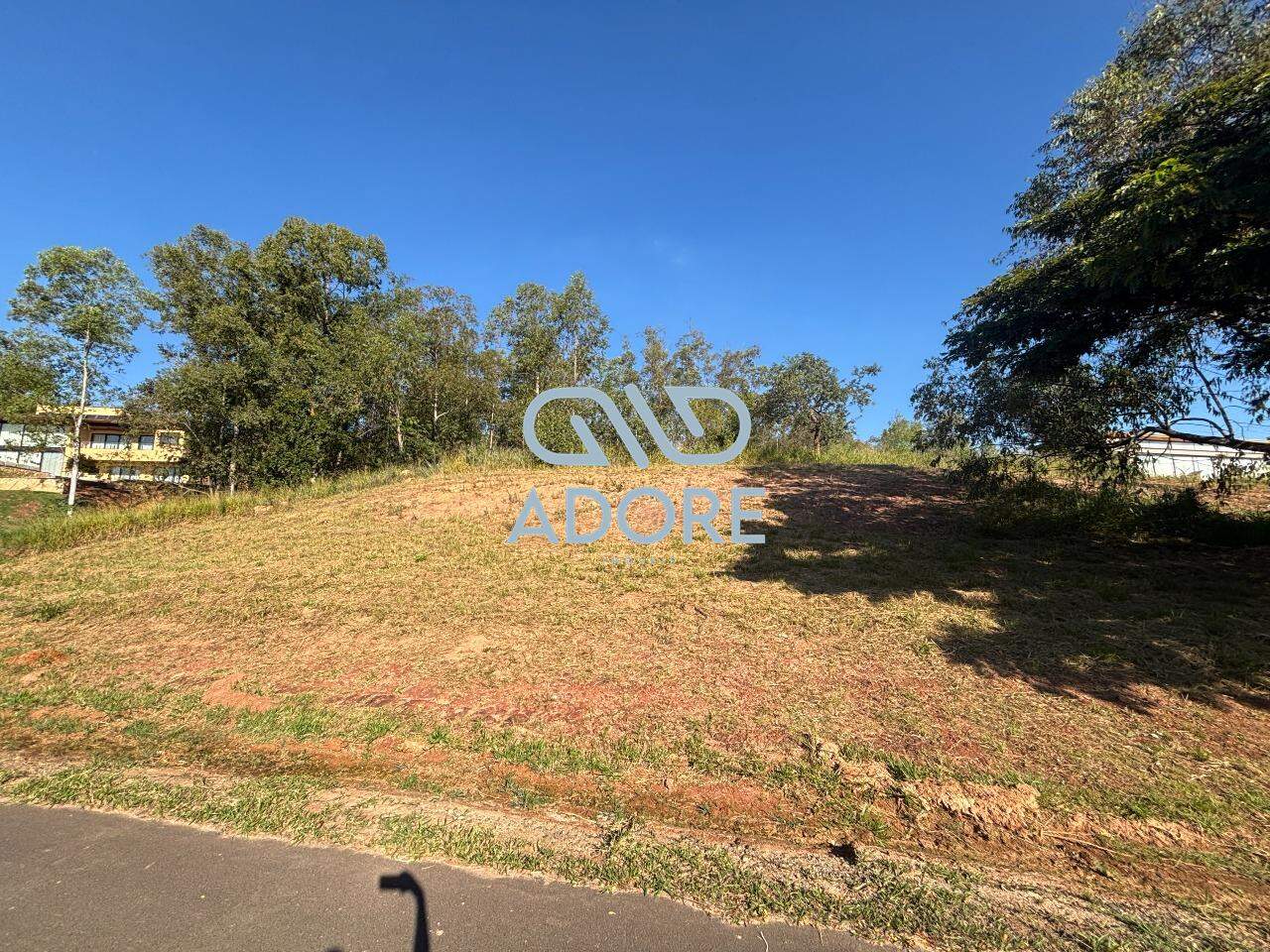 Terreno à venda no Condomínio Terras de São José II : 