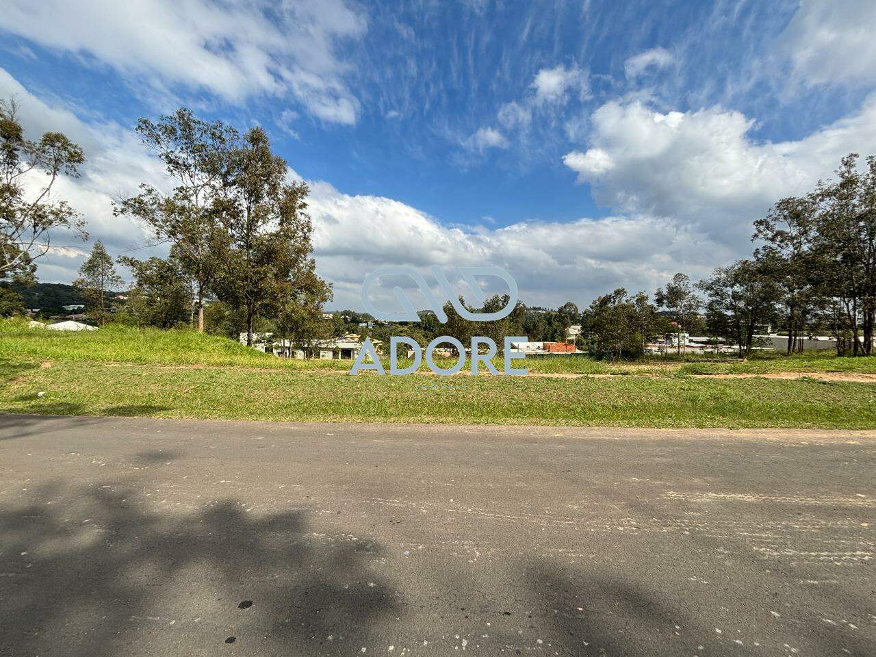 Terreno à venda no Condomínio Terras de São José II : 