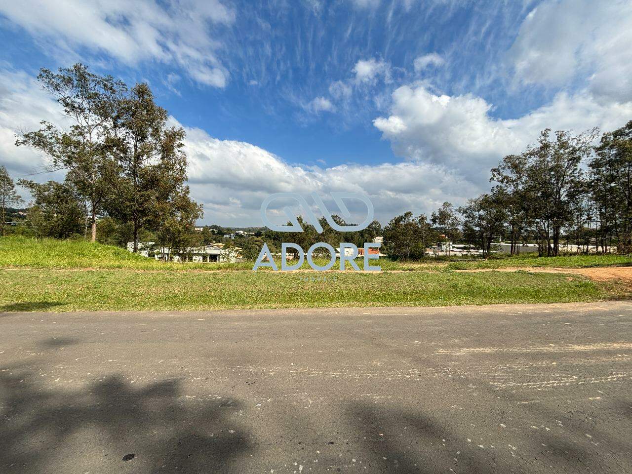 Terreno à venda no Condomínio Terras de São José II : 