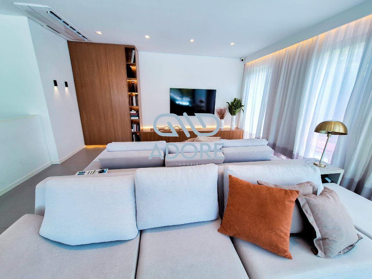 Casa de Condomínio para aluguel no Condomínio Villas do Golfe: 