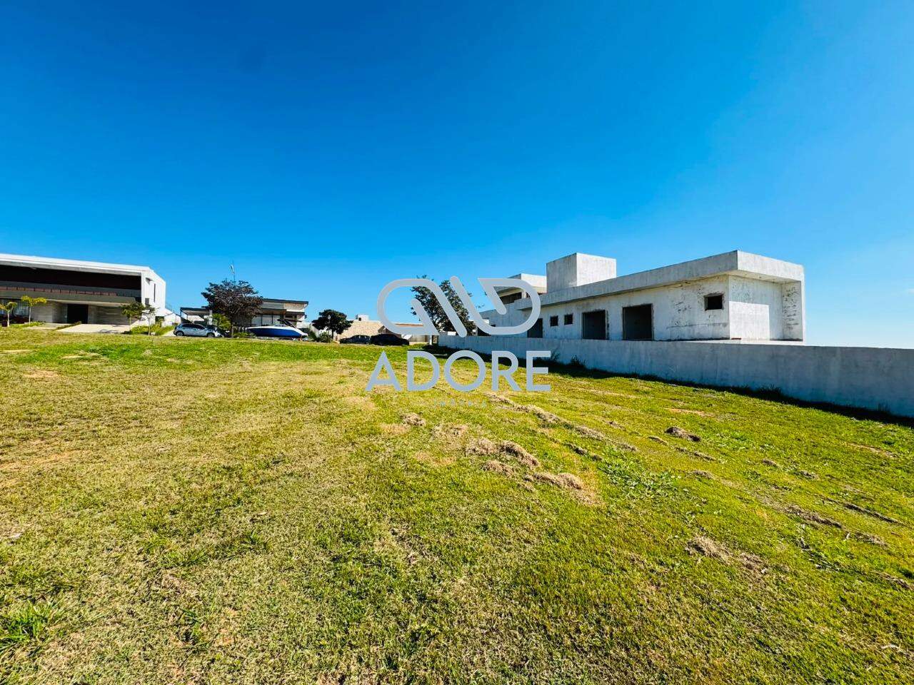 Terreno à venda no Condomínio Campos de Santo Antônio II: 
