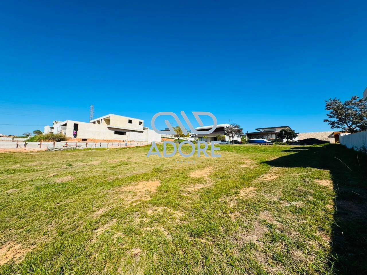 Terreno à venda no Condomínio Campos de Santo Antônio II: 