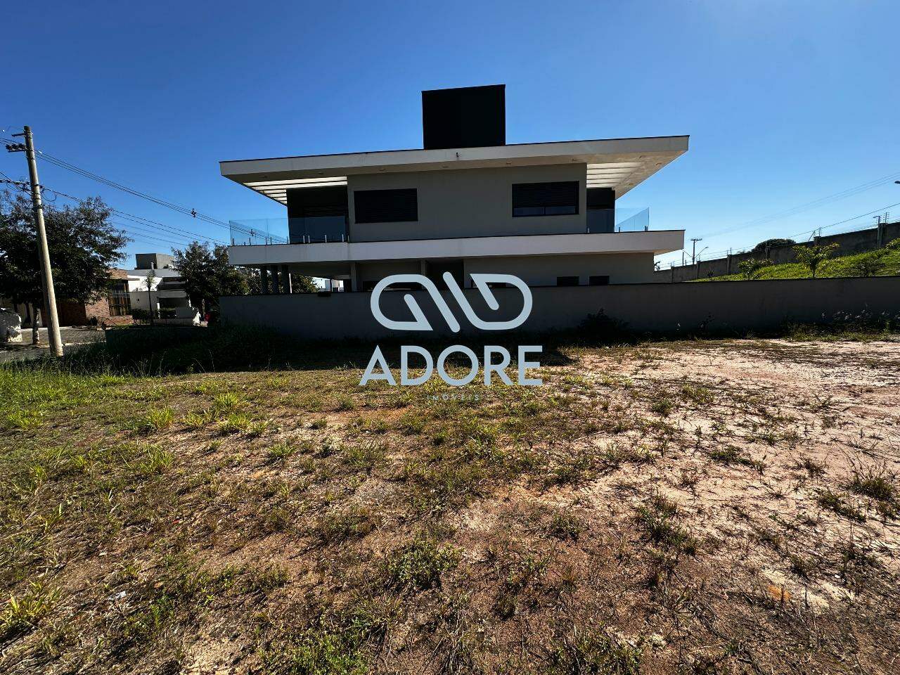 Terreno à venda no Condomínio Portal dos Bandeirantes: 