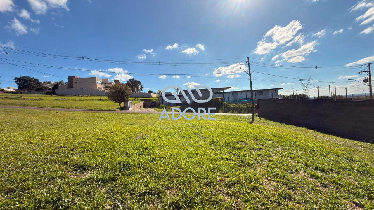 Terreno à venda no Condomínio Xapada Parque Ytu: 