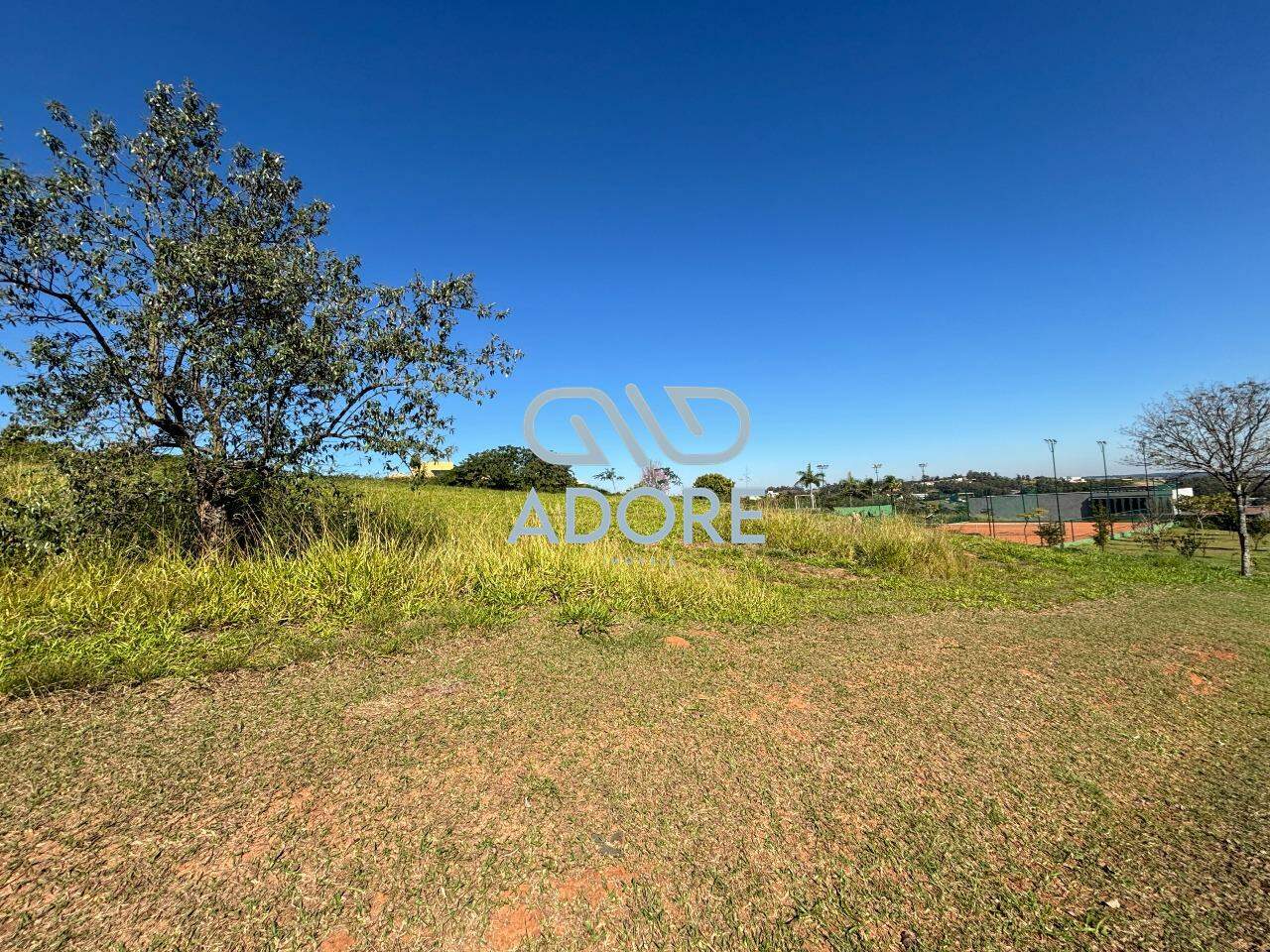 Terreno à venda no Condomínio Terras de São José II : 