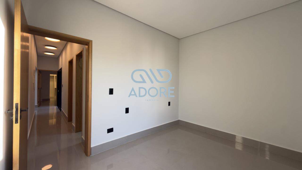 Casa de Condomínio à venda no Condomínio Village Moutonnée: 
