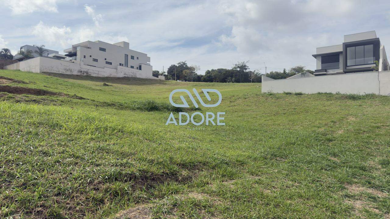 Terreno à venda no Condomínio Saint Paul: 