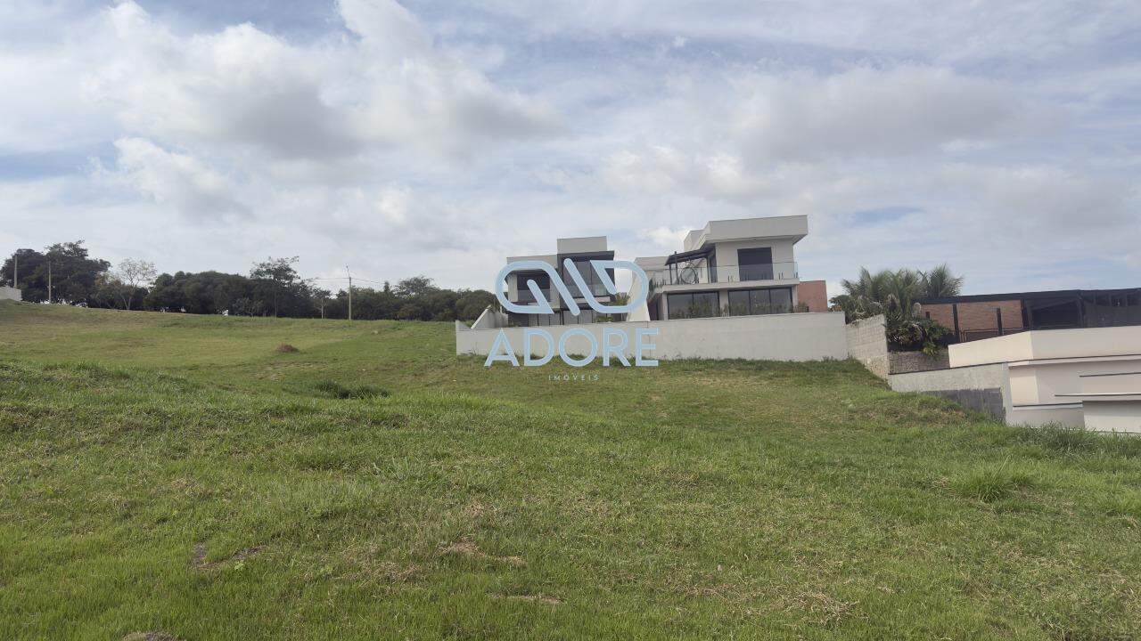 Terreno à venda no Condomínio Saint Paul: 