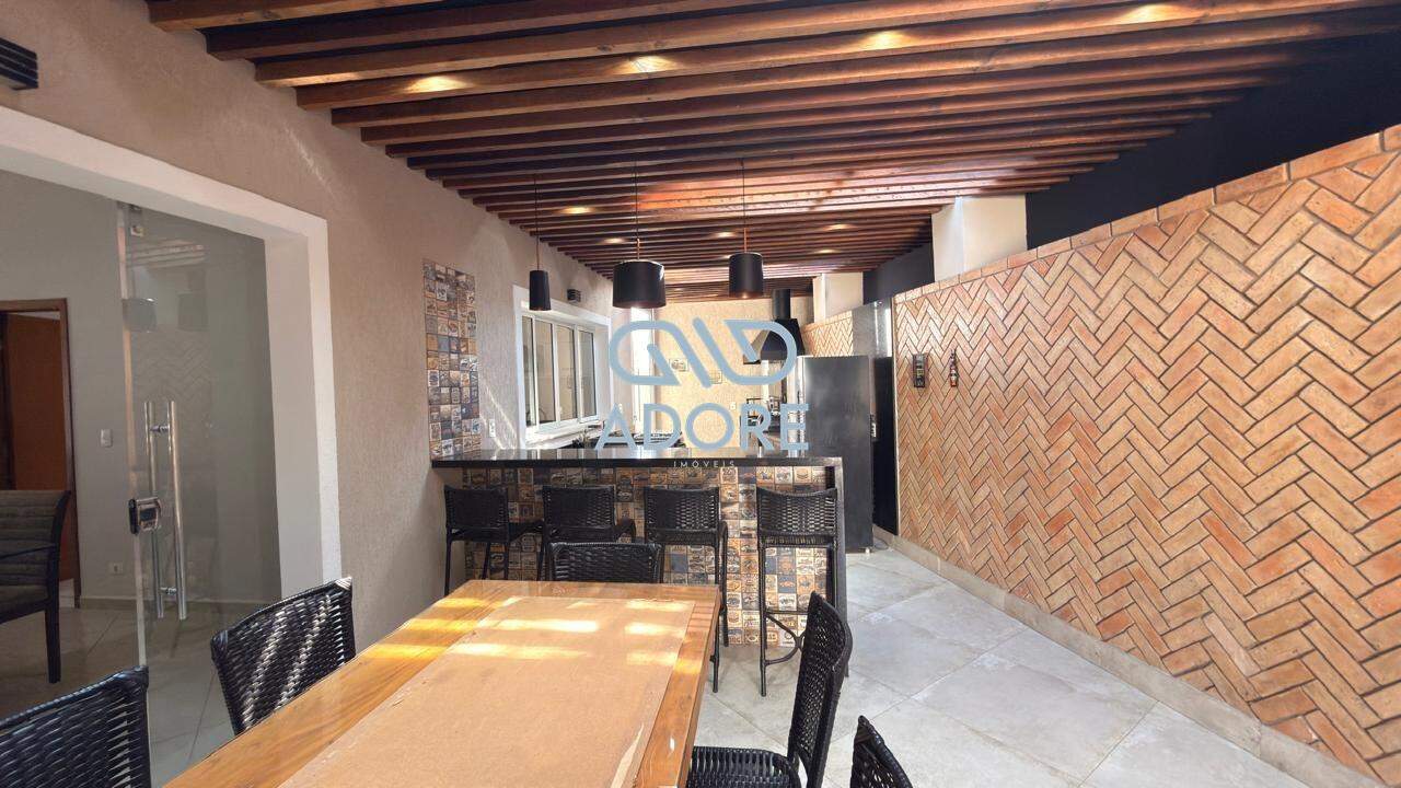Casa de Condomínio à venda no Condomínio Parque do Varvito : 