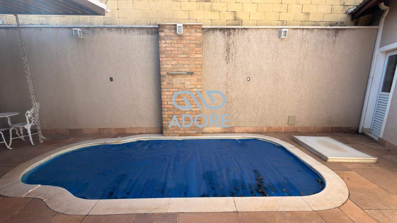 Casa de Condomínio para aluguel no Condomínio Parque do Varvito : 