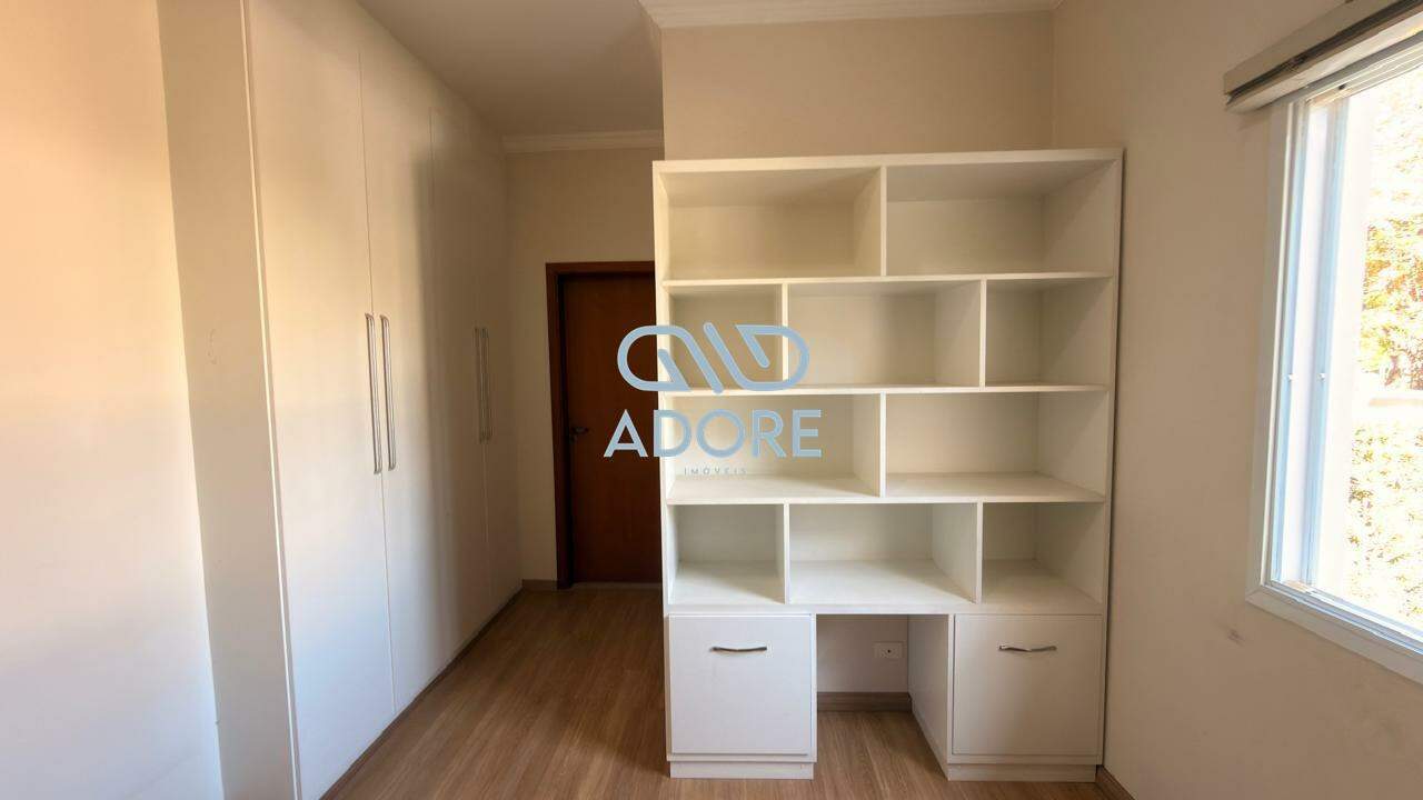 Casa de Condomínio para aluguel no Condomínio Parque do Varvito : 