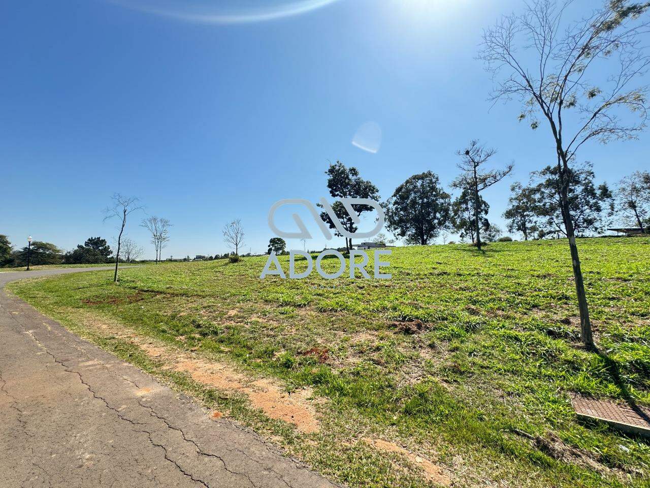 Terreno à venda no Condomínio Terras de São José II : 