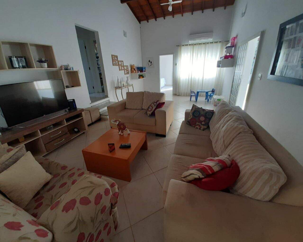 Casa de Condomínio à venda no Condomínio Chácara Flora : 