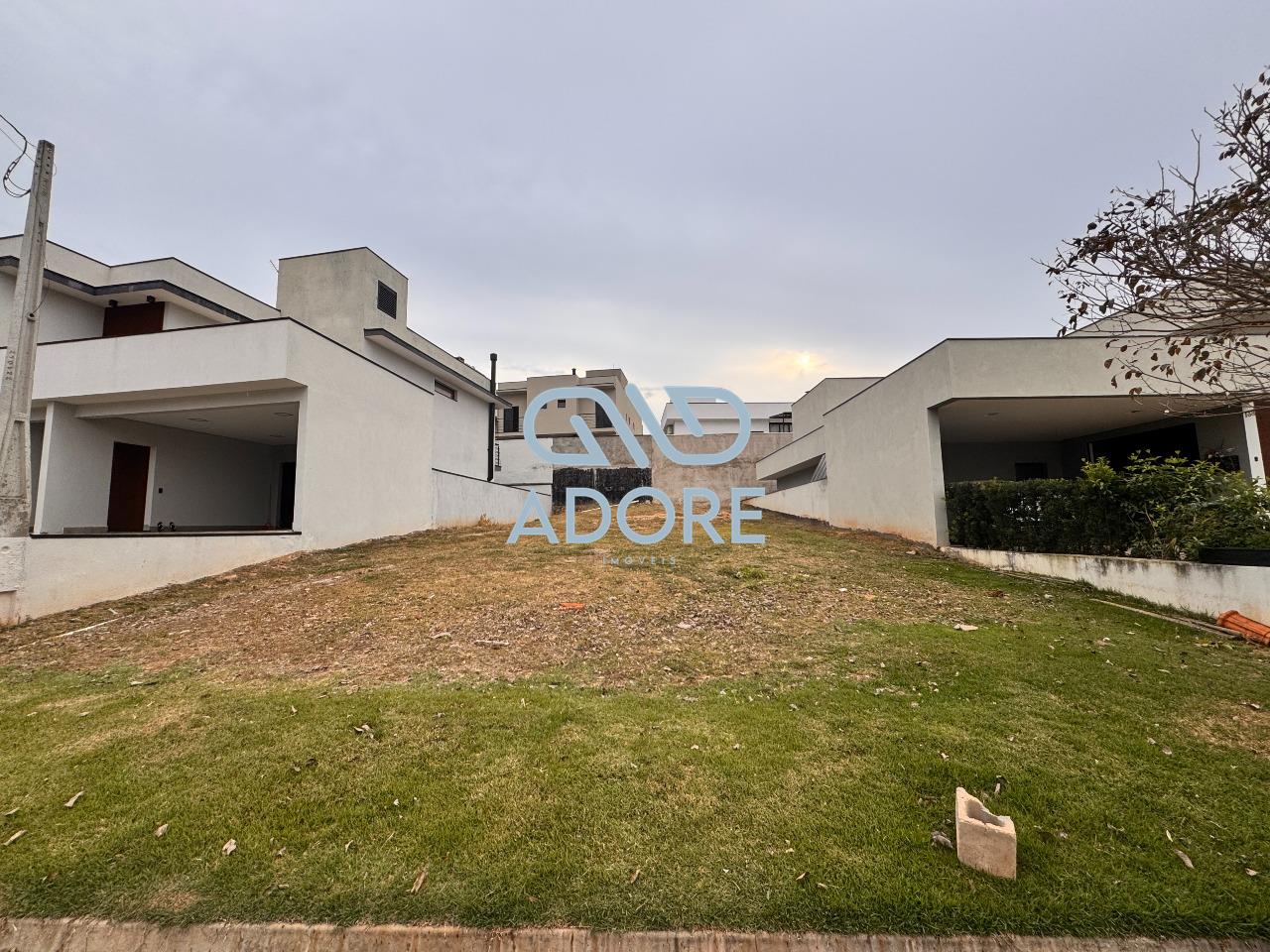 Terreno à venda no Condomínio Residencial Central Parque: 