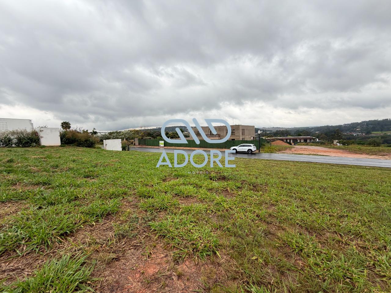 Terreno à venda no Condomínio Terras de São José II : 