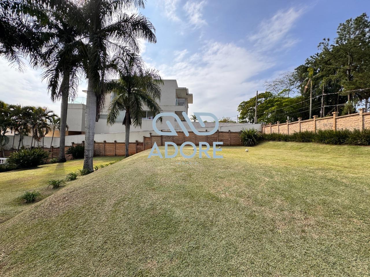 Terreno à venda no Condomínio Zuleika Jabour: