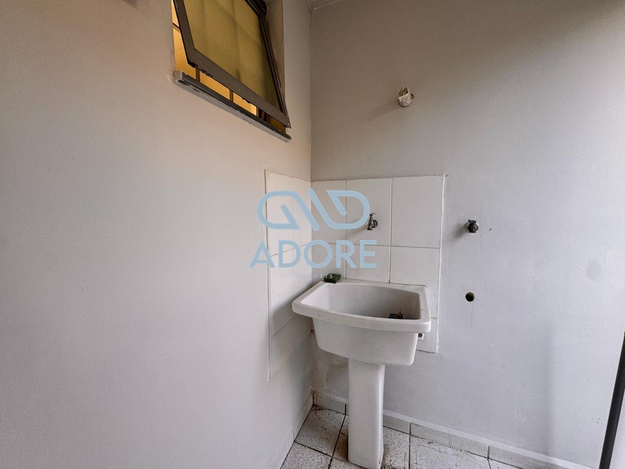 Casa de Condomínio à venda no Villagio Migrantes : 