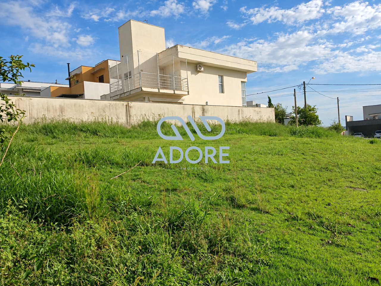 Terreno à venda no Condomínio Mirante dos Ipês: 