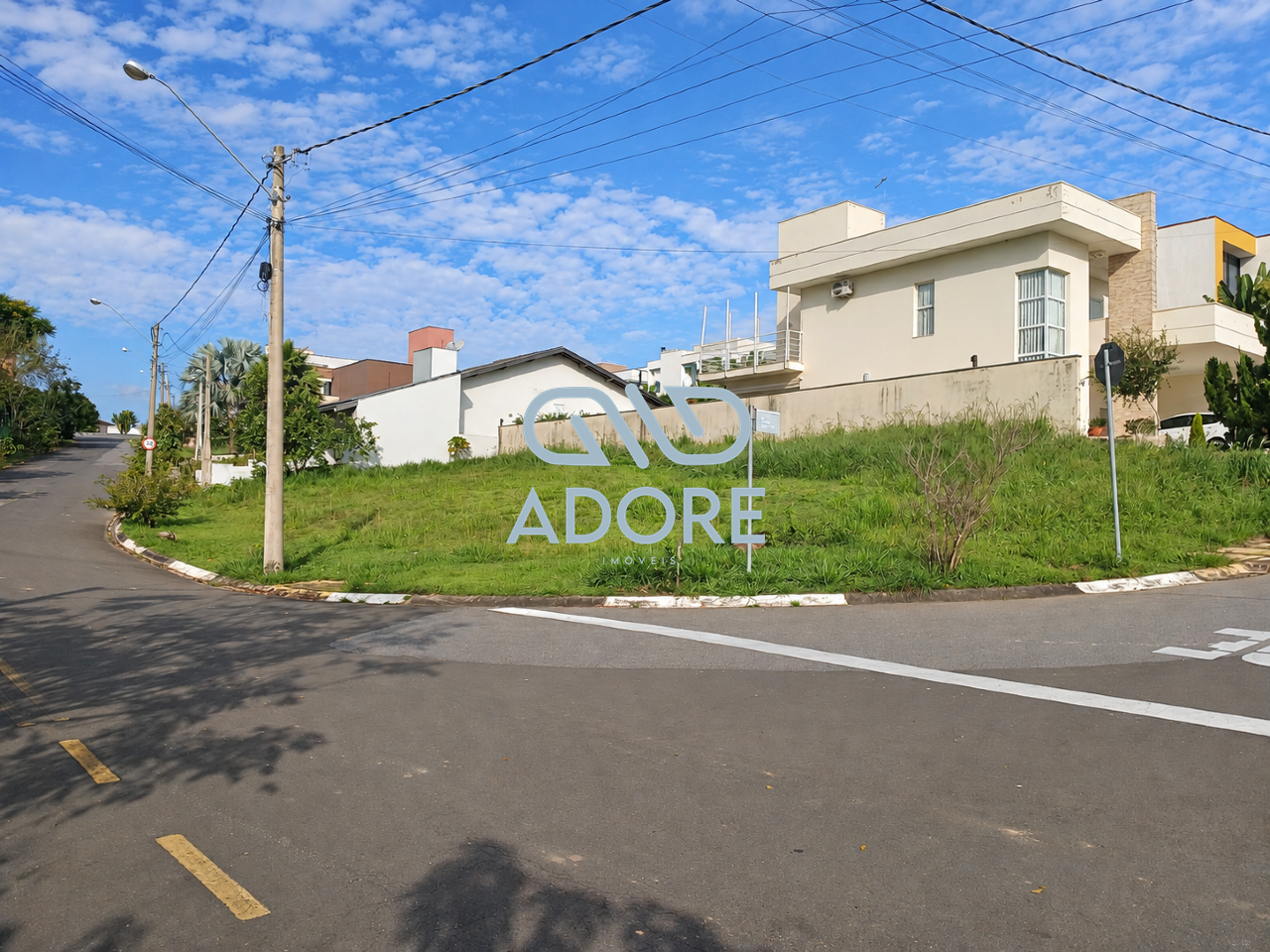Terreno à venda no Condomínio Mirante dos Ipês: 