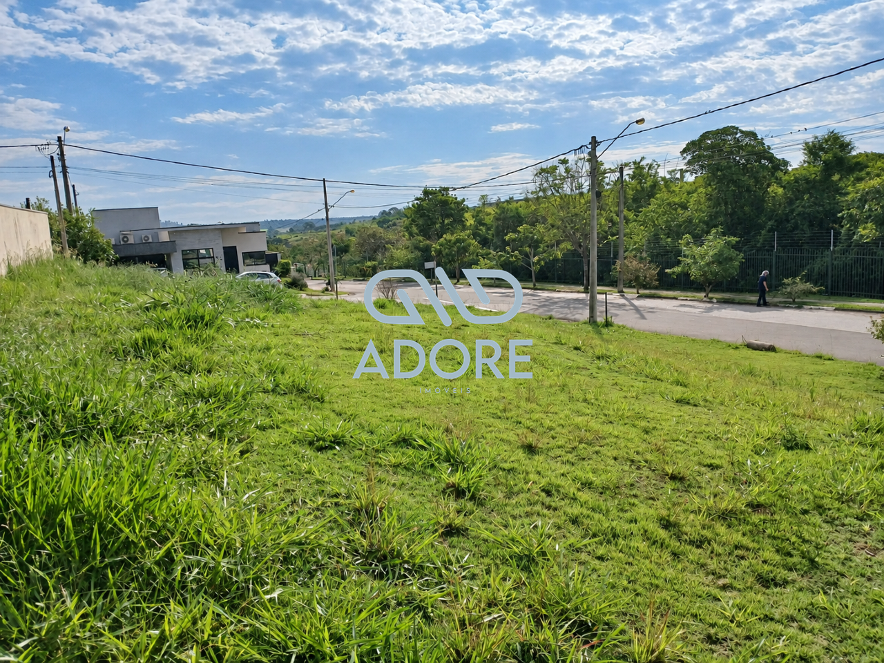 Terreno à venda no Condomínio Mirante dos Ipês: 