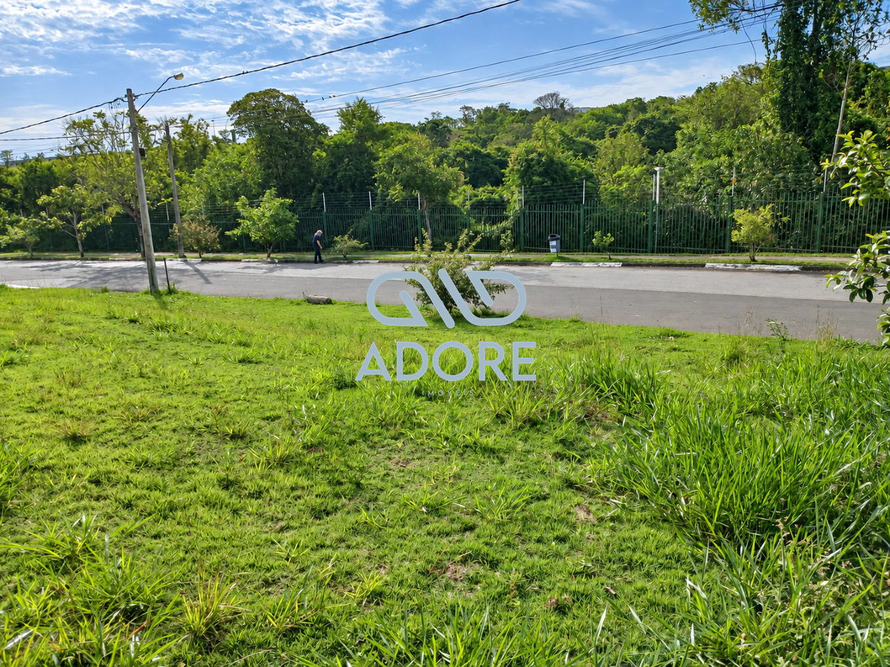 Terreno à venda no Condomínio Mirante dos Ipês: 