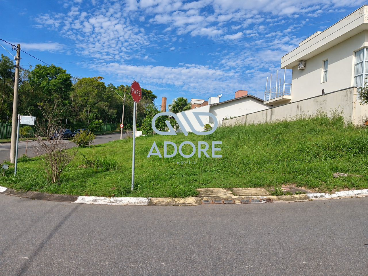 Terreno à venda no Condomínio Mirante dos Ipês: 