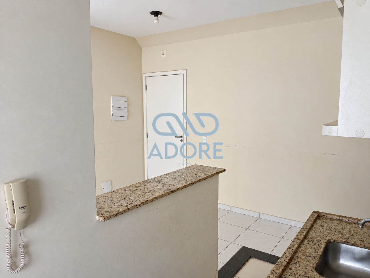 Apartamento à venda no Edifício Jardim dos Taperás: 